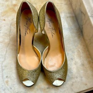 Glittery Gold heels